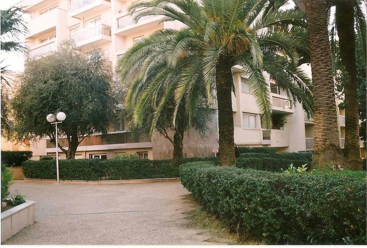 Residence Le Mediterranee Ментона Экстерьер фото